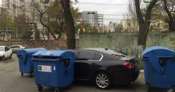 Одесситы наказали автохама за неправильную парковку
