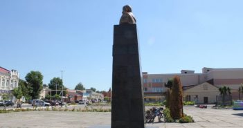 Размышления у памятника Т. Г. Шевченко