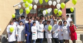 Вы не женщина, вы чудо! Медицинская сестра!