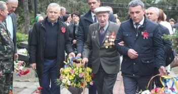 Живые цветы и слова благодарности