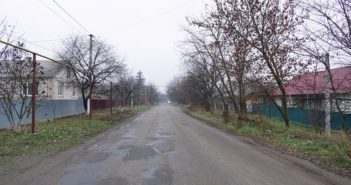 Проходя по улице Островского (фоторепортаж)