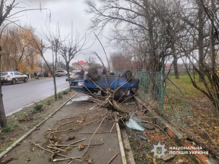 Погоня, переворот і мить трагедії: у Балті п’яний водій врізався у жінку з візочком (ВІДЕО)